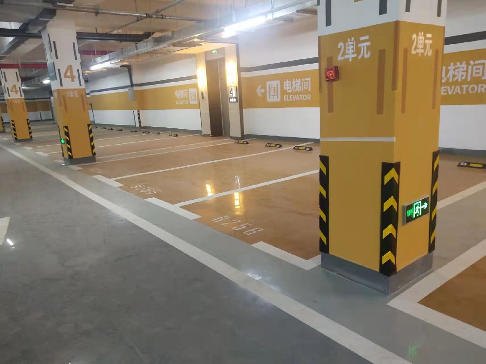 天津环氧地坪漆公司讲解金刚砂地坪起粉的原因
